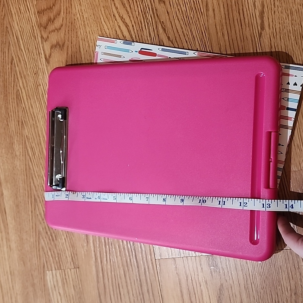 Nurse's binder with "cheat sheets"